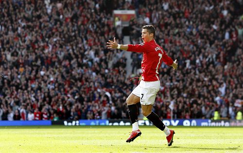  阿斯顿维拉定位球套路丰富, 连续角球配合得分