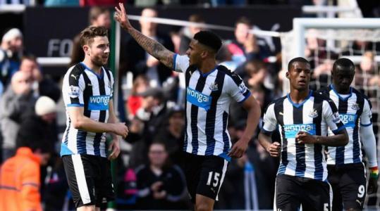  纽卡斯尔联大胜伯恩利重燃保级希望