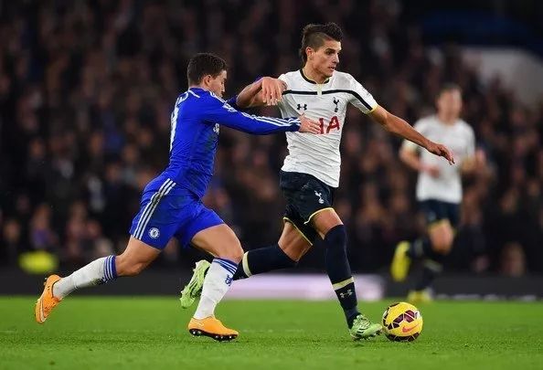  斯旺西边陲小镇球队爆冷击败伦敦双雄之一